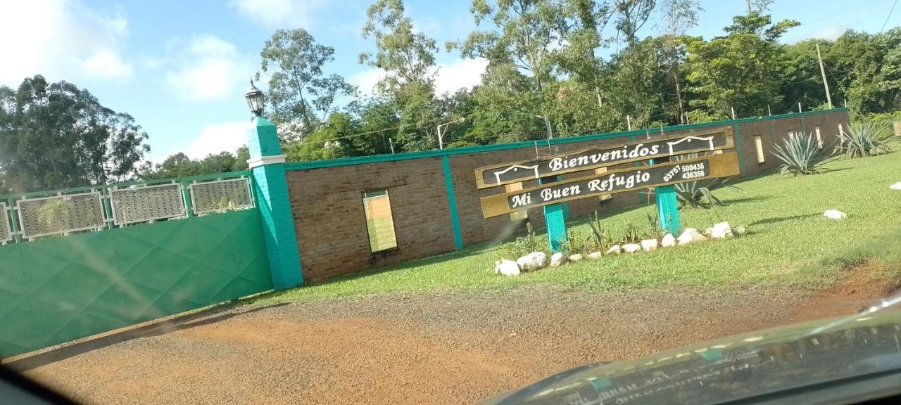 Mi Buen Refugio Villa Puerto Iguazú Esterno foto